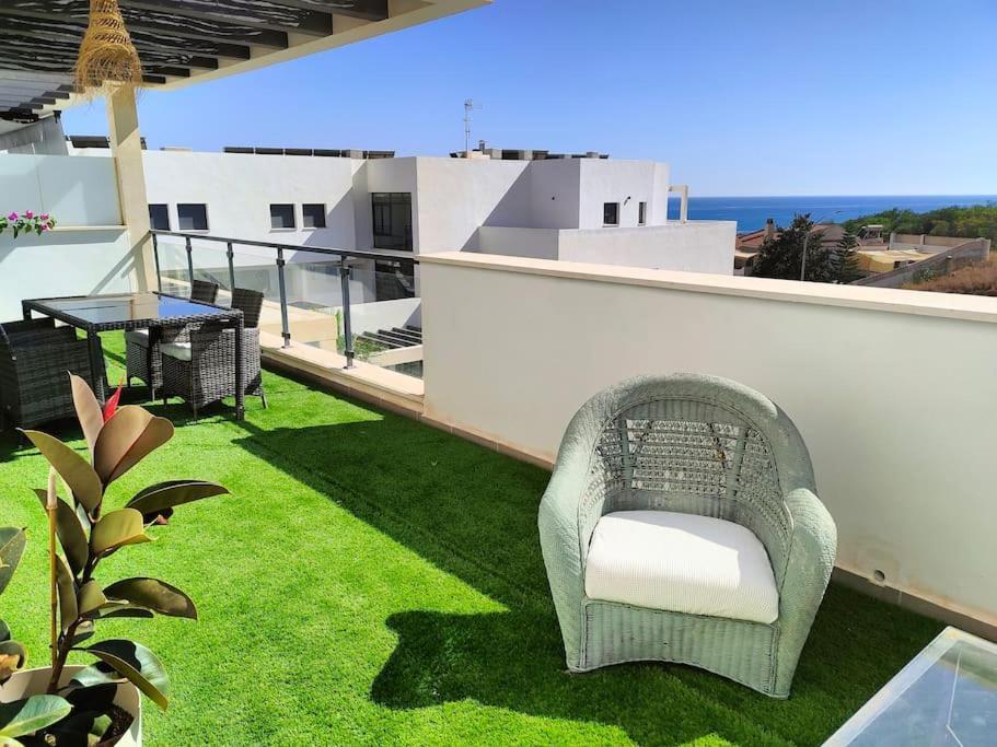 Atico Con Piscina, Golf, Vistas Al Mar Lejlighed Torre de Benagalbon Eksteriør billede