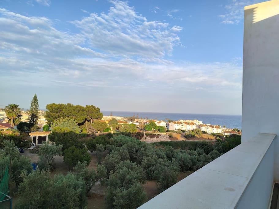 Atico Con Piscina, Golf, Vistas Al Mar Lejlighed Torre de Benagalbon Eksteriør billede