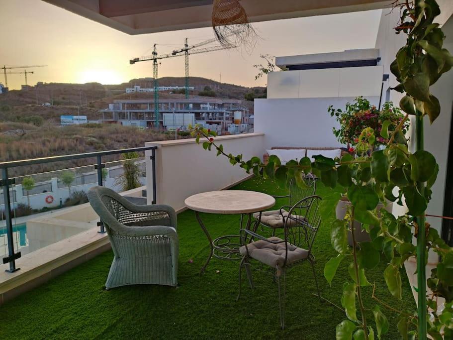 Atico Con Piscina, Golf, Vistas Al Mar Lejlighed Torre de Benagalbon Eksteriør billede
