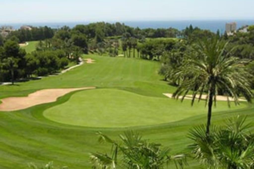 Atico Con Piscina, Golf, Vistas Al Mar Lejlighed Torre de Benagalbon Eksteriør billede
