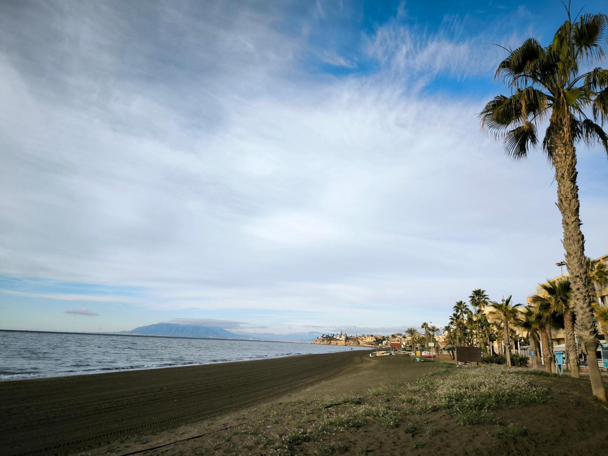 Atico Con Piscina, Golf, Vistas Al Mar Lejlighed Torre de Benagalbon Eksteriør billede